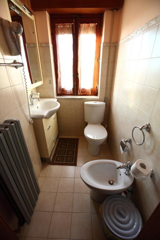 Casa Albergo La Terza Stella Agira Habitación foto